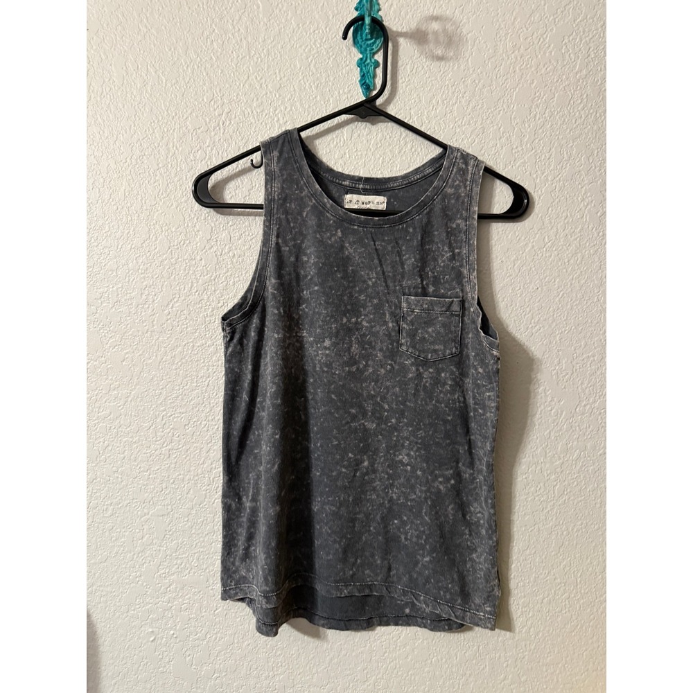 If It Were Me Women's Gray Distressed Sleeveless Tank Top - Medium‎